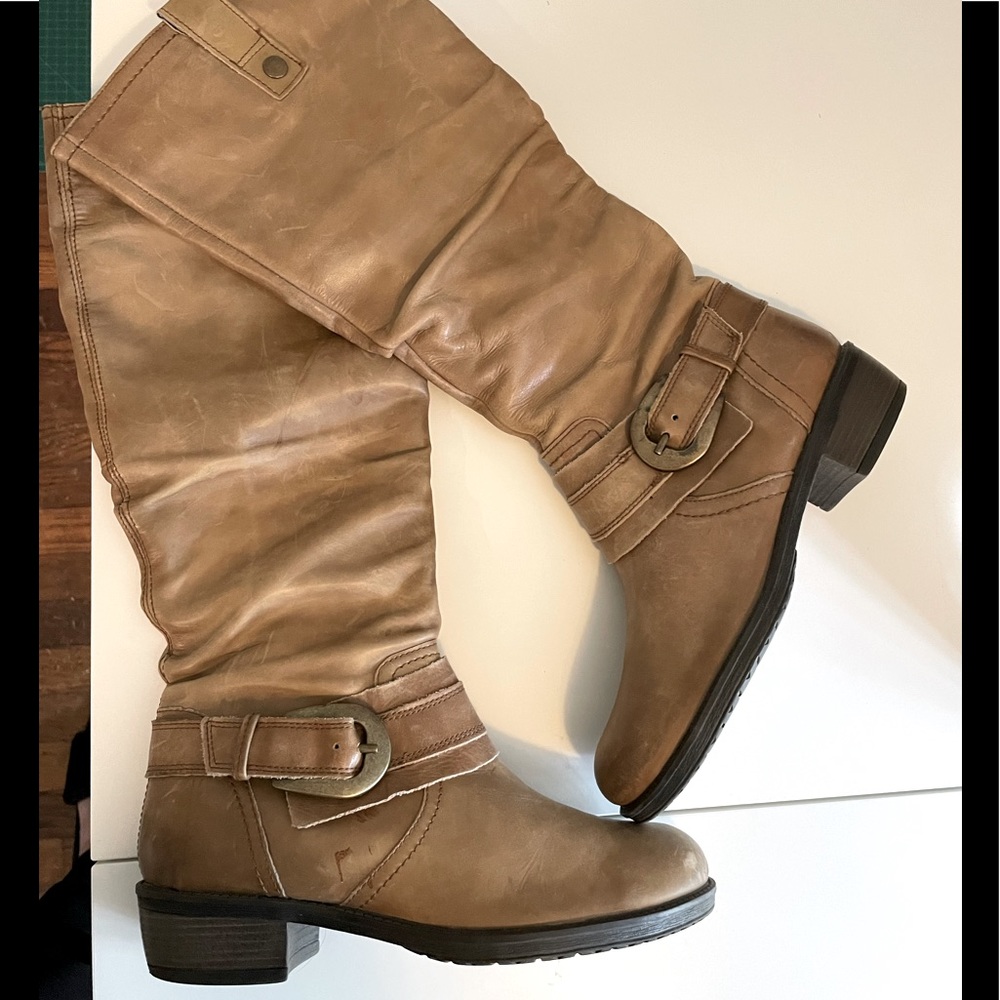 Italian leather boots size 39